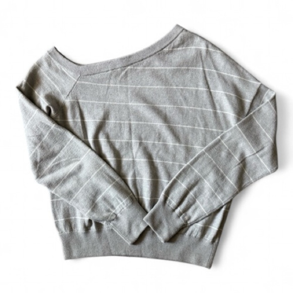 360 cashmere asymmetrical neck sweater Sz S